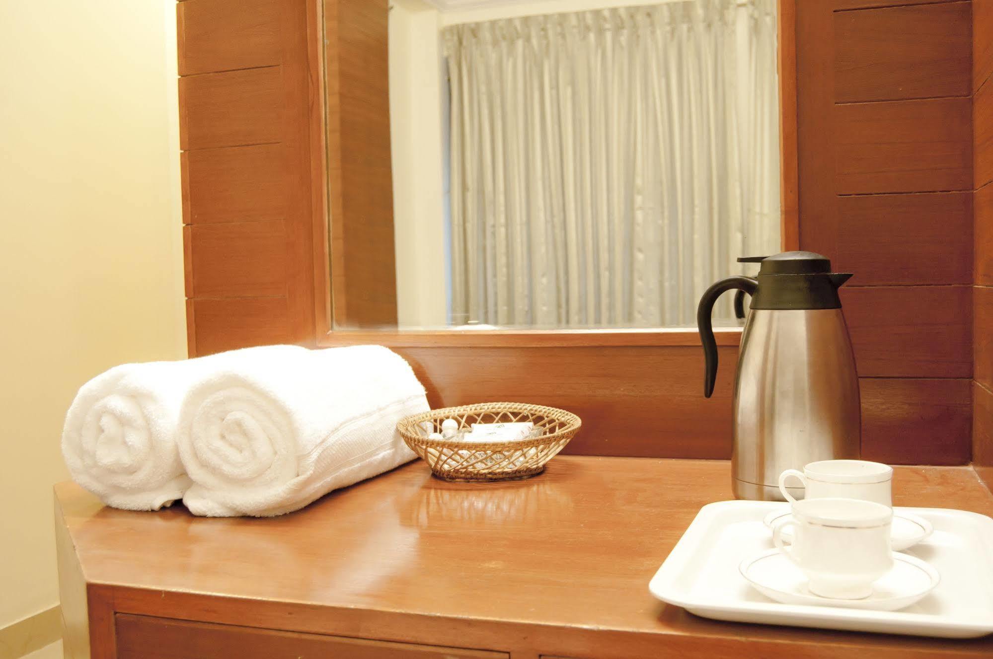 Atlaantic Inn Bengaluru Zewnętrze zdjęcie